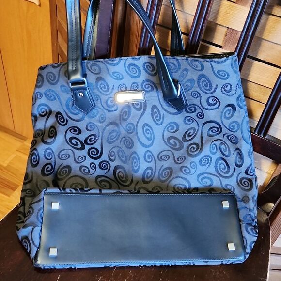 NWOT Retro Moda Design Black Shoulder/Travel Bag - Picture 3 of 8